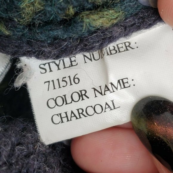 Vintage 90s Chunky 100% Wool Dark Gray Heart Sweater Holly Berries Sz Large - Picture 10 of 10